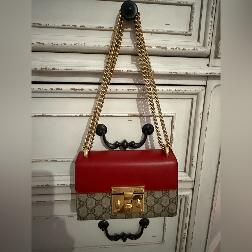 Authentic Gucci Padlock Monogram canvas with Red & Pink accents - Picture 13 of 14